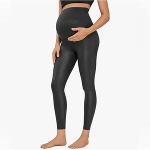 Sleek Black Maternity Leggings
